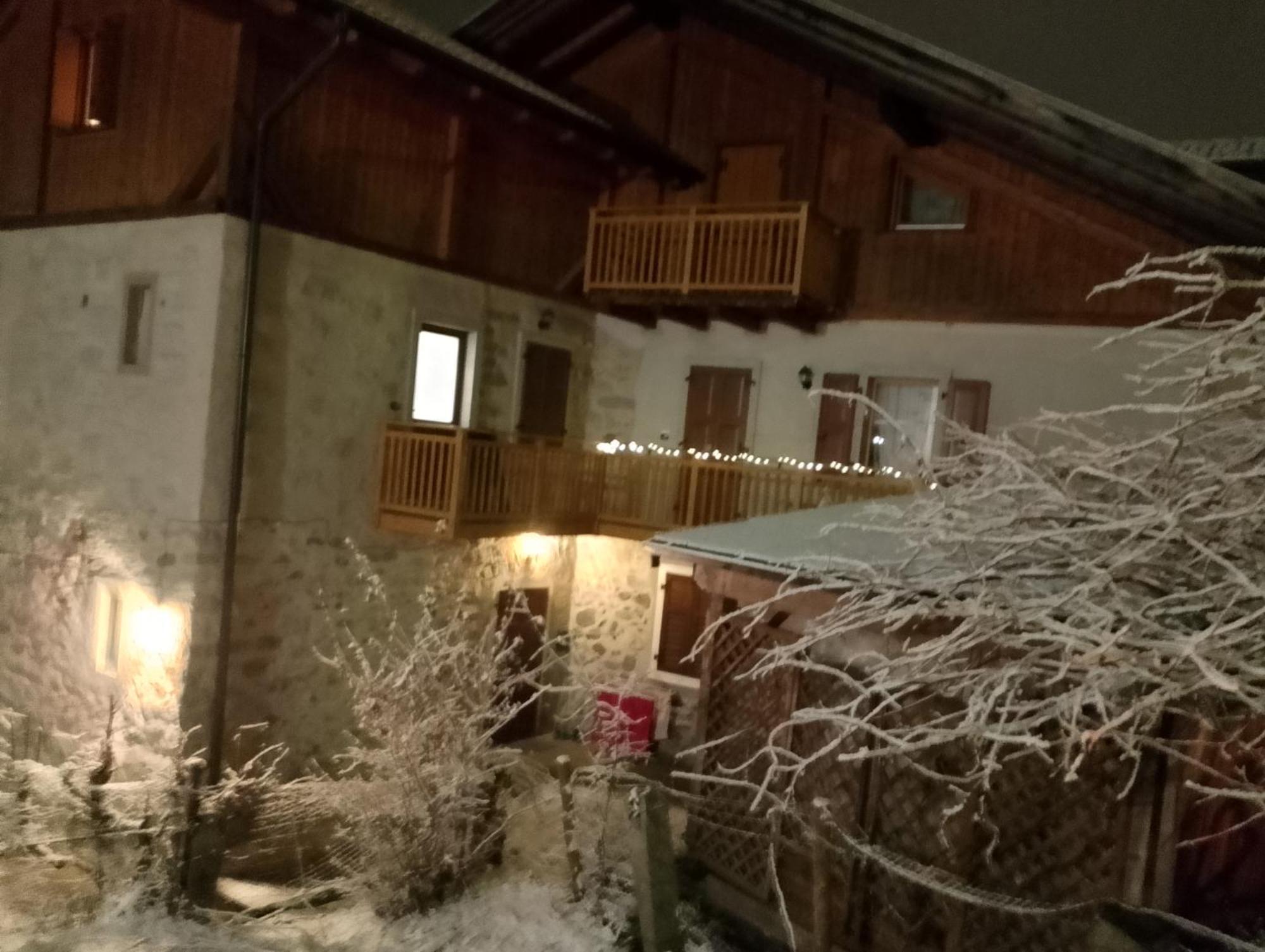 La Casa Di Siro Apartment Caderzone Bagian luar foto