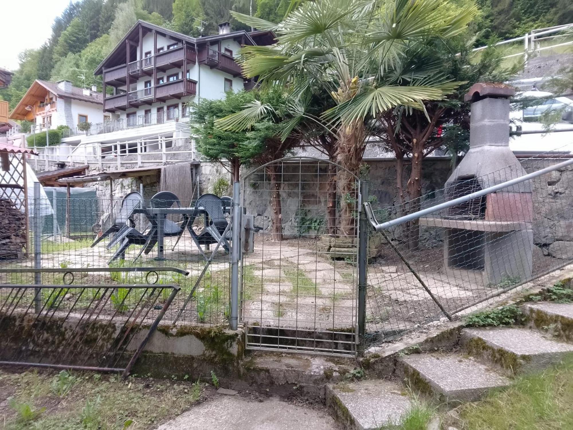 La Casa Di Siro Apartment Caderzone Bagian luar foto